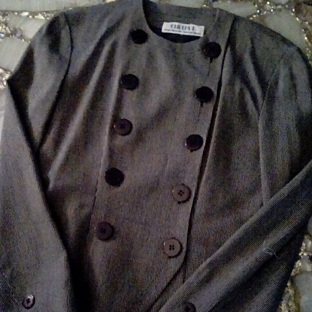 CHETTA B-Peter Noviello & Sherrie Bloom Suit